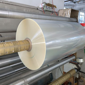 Buy Pet Transparent Film And Evaporate Metallized Film And Metallized Mylar  Film Like Mirror from Foshan Cailong Metallic Packing Material Co., Ltd.,  China